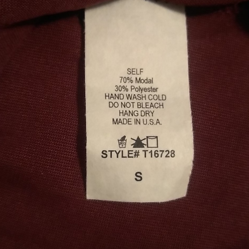 NWOT Short Sleeve Ruffle Tee- Small - Picture 6 of 6